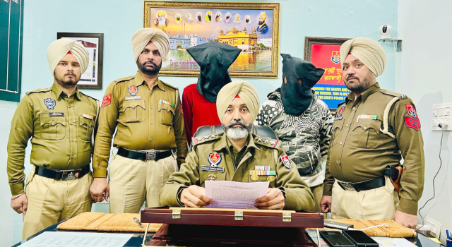 Read more about the article ਦੁਕਾਨਾਂ ਦੇ ਸ਼ਟਰ ਤੋੜਨ ਵਾਲੇ ਗਰੋਹ ਦਾ ਪਰਦਾਫਾਸ਼, 2 ਕਾਬੂ 