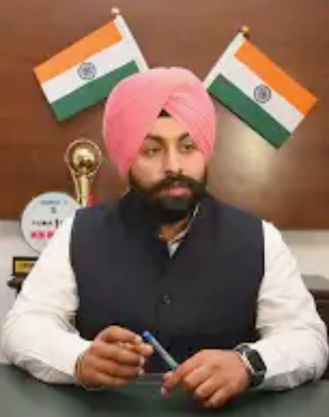 You are currently viewing ਸੂਬੇ ਦੇ ਸਕੂਲਾਂ ‘ਚ ਫਿਰ ਛੁੱਟੀਆਂ ਦਾ ਐਲਾਨ