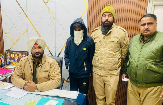 You are currently viewing 15 ਨਸ਼ੀਲੇ ਟੀਕਿਆਂ ਸਮੇਤ ਇੱਕ ਨੌਜਵਾਨ ਪੁਲਿਸ ਅੜਿੱਕੇ 