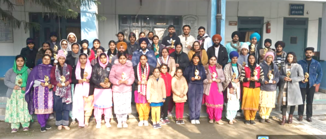 You are currently viewing ਖਾਲਸਾ ਕਾਲਜ ਗੜ੍ਹਦੀਵਾਲਾ ਵਿਖੇ ਚੱਲ ਰਹੇ ਸੱਤ ਰੋਜ਼ਾ ਐਨ.ਐਸ.ਐਸ ਕੈਂਪ ਦੀ ਸਫ਼ਲਤਾ ਪੂਰਵਕ ਸਮਾਪਤੀ