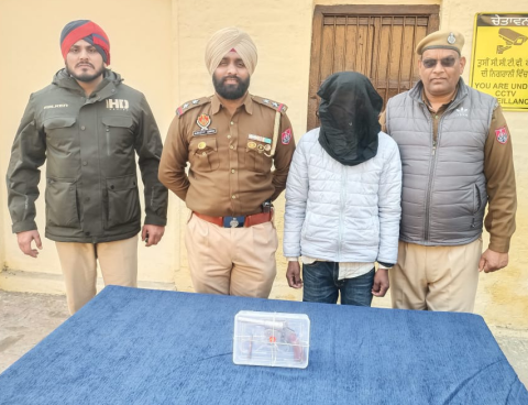 You are currently viewing *01 ਦੇਸੀ ਪਿਸਤੌਲ 315 ਬੋਰ ਤੇ 01ਰੋਂਦ ਜਿੰਦਾ ਸਮੇਤ ਇੱਕ ਦੋਸ਼ੀ ਆਇਆ ਪੁਲਿਸ ਅੜਿੱਕੇ* 