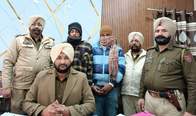 You are currently viewing ਨਸ਼ੀਲੀਆਂ ਗੋਲੀਆਂ ਸਮੇਤ ਦੋ ਨੌਜਵਾਨ ਆਏ ਪੁਲਿਸ ਅੜਿੱਕੇ 