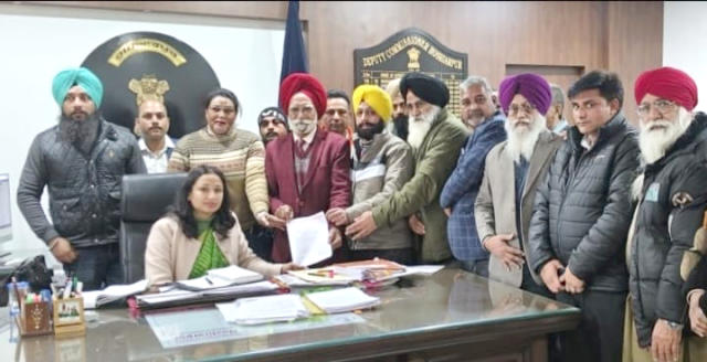 You are currently viewing ਵਰਕਿੰਗ ਰਿਪੋਰਟਰਜ਼ ਐਸੋਸੀਏਸ਼ਨ ਰਜਿ.ਪੰਜਾਬ ਇੰਡੀਆ ਜ਼ਿਲਾ ਹੁਸ਼ਿਆਰਪੁਰ ਦੀ ਹੋਈ ਮੀਟਿੰਗ