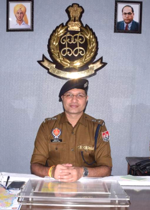 You are currently viewing ਜ਼ਿਲ੍ਹਾ ਪੁਲਿਸ ਹੁਸ਼ਿਆਰਪੁਰ ਵੱਲੋਂ ਨਸ਼ਿਆਂ ਖਿਲਾਫ ਚਲਾਈ ਮੁਹਿੰਮ ਤਹਿਤ ਛੇ ਦਿਵਸੀਏ ਖੇਡ ਮੇਲੇ ਦੀ ਸ਼ੁਰੂਆਤ”