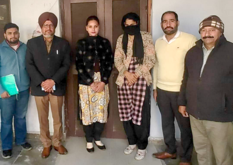 You are currently viewing थाने में शादी का विवाद निपटाने के एवज में 20 हजार रुपये रिश्वत लेने वाली महिला विजीलैंस ब्यूरो द्वारा गिरफ्तार