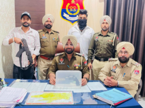 Read more about the article ਨਜਾਇਜ ਸਿੱਕਸਰ ਰਿਵਾਲਵਰ ਤੇ 06 ਜਿੰਦਾ ਰੌਂਦ ਸਮੇਤ ਇੱਕ ਨੌਜਵਾਨ ਆਇਆ ਪੁਲਿਸ ਅੜਿੱਕੇ