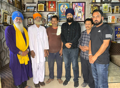 Read more about the article ਸੋਸਾਇਟੀ ਨੇ 4 ਮਹੀਨਿਆਂ ਤੋਂ ਲਾਪਤਾ ਵਿਅਕਤੀ ਨੂੰ ਪਰਿਵਾਰ ਨਾਲ ਮਿਲਾਇਆ