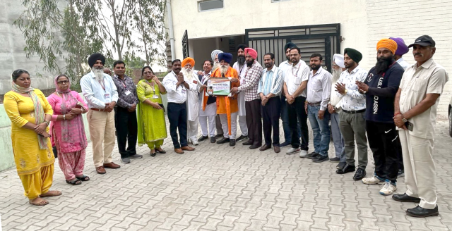 You are currently viewing ਭਾਈ ਬਰਿੰਦਰ ਸਿੰਘ ਮਸੀਤੀ ਇੰਡੀਆ ਪ੍ਰਾਈਡ ਅਵਾਰਡ ਨਾਲ ਸਨਮਾਨਿਤ