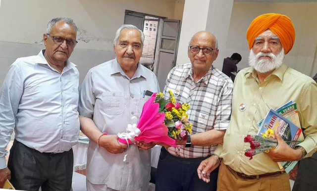 You are currently viewing ਪ੍ਰੋਫੈਸਰ ਆਰ.ਕੇ ਕੱਕੜ ਪਟਿਆਲਾ ਨੂੰ ਫੈਡਸਨ ਪੰਜਾਬ ਦਾ ਪ੍ਰਧਾਨ ਅਤੇ ਐਸ.ਪੀ ਕਰਕਰਾ ਨੂੰ ਫੈਡਸਨ ਪੰਜਾਬ ਦਾ ਲਾਈਫ ਟਾਈਮ ਚੇਅਰਮੈਨ ਚੁਣਿਆ ਗਿਆ – ਚੌਧਰੀ ਕੁਮਾਰ ਸੈਣੀ