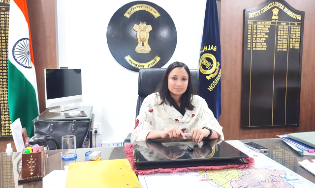 You are currently viewing ਜ਼ਿਲ੍ਹਾ ਮੈਜਿਸਟਰੇਟ ਨੇ ਹੁਸ਼ਿਆਰਪੁਰ ਜ਼ਿਲ੍ਹੇ ਅੰਦਰ ਜਾਰੀ ਕੀਤੇ ਵੱਖ-ਵੱਖ ਪਾਬੰਦੀਆਂ ਦੇ ਹੁਕਮ… ਪੜ੍ਹੋ ਪੂਰਾ ਵੇਰਵਾ