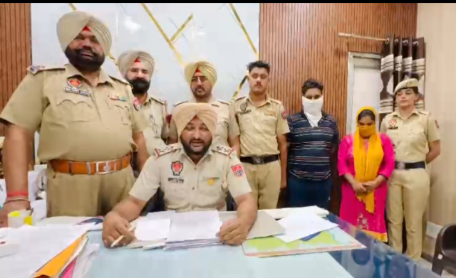 You are currently viewing ਦਸੂਹਾ… ਕਲਯੁਗੀ ਪਤਨੀ ਨੇ ਆਪਣੇ ਆਸ਼ਿਕ ਨਾਲ ਮਿਲ ਕੇ ਕੀਤਾ ਪਤੀ ਦਾ ਕ+ਤ+ਲ,ਪੁਲਿਸ ਨੇ ਦੋਵੇਂ ਦੋਸ਼ੀਆਂ ਨੂੰ ਕੀਤਾ ਕਾਬੂ