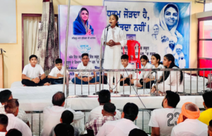 Read more about the article ਅਧਿਆਤਮਿਕਤਾ ਨਾਲ ਜੁੜੇ ਬੱਚੇ ਚੰਗੇ ਸਮਾਜ ਦਾ ਨਿਰਮਾਣ ਕਰ ਸਕਦੇ ਹਨ