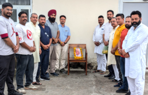 Read more about the article ਡਾ. ਸ਼ਿਆਮਾ ਪ੍ਰਸਾਦ ਮੁਖਰਜੀ ਨੂੰ ਉਨ੍ਹਾਂ ਦੀ ਜੈਯੰਤੀ ‘ਤੇ ਭਾਵਭਿੰਨੀ ਸ਼ਰਧਾਂਜਲੀ ਭੇਂਟ