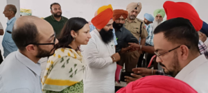 Read more about the article ‘ਆਪ ਦੀ ਸਰਕਾਰ, ਆਪ ਦੇ ਦੁਆਰ’ ਮੁਹਿੰਮ ਤਹਿਤ ਟਾਂਡਾ ਦੇ ਪਿੰਡ ਮੂਨਕ ਖੁਰਦ ਵਿਖੇ ਲਗਾਇਆ ਗਿਆ ਸ਼ਿਕਾਇਤ ਨਿਵਾਰਨ ਕੈਂਪ 