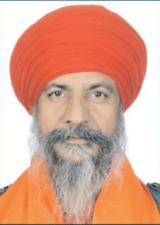 You are currently viewing संत सतविंदर हीरा ने नए कमरों में लैटर डालने की सेवा में विशेष योगदान के लिए संगत का धन्यवाद दिया