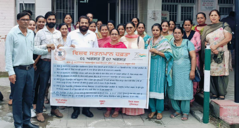 You are currently viewing ਜਨਮ ਤੋ ਲੈ ਕੇ 6 ਮਹੀਨੇ ਤੱਕ ਬੱਚੇ ਨੂੰ ਕੇਵਲ ਮਾਂ ਦਾ ਦੁੱਧ ਹੀ ਪਿਲਾਓ :  ਡਾ.ਹਰਜੀਤ ਸਿੰਘ