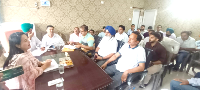 You are currently viewing ਲੋਕਾਂ ਦਾ ਇਕ-ਇਕ ਪੈਸਾ ਵਿਕਾਸ ਕਾਰਜਾਂ ਲਈ ਖਰਚਿਆ ਜਾਵੇਗਾ : ਕਰਮਜੀਤ ਕੌਰ