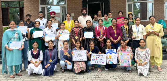 You are currently viewing ਖਾਲਸਾ ਕਾਲਜ, ਗੜ੍ਹਦੀਵਾਲਾ ਵਿਖੇ ‘ਵਿਸ਼ਵ ਉਦਯੋਗਪਤੀ ਦਿਵਸ” ਮਨਾਇਆ ਗਿਆ