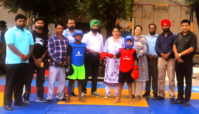 Read more about the article *ਜ਼ਿਲ੍ਹਾ ਪੱਧਰੀ ਸਕੂਲ ਵੁਸ਼ੂ ਚੈਂਪੀਅਨਸ਼ਿਪ ਗੜ੍ਹਦੀਵਾਲਾ ਵਿਖੇ ਸ਼ਾਨੋ ਸ਼ੌਕਤ ਨਾਲ ਸ਼ੁਰੂ*