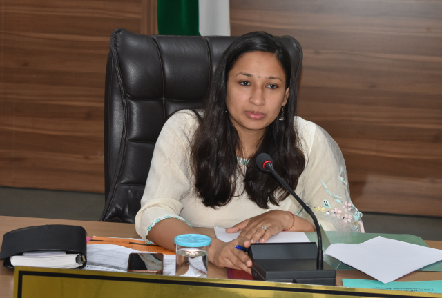 You are currently viewing ਸ੍ਰੀ ਕ੍ਰਿਸ਼ਨ ਜਨਮ ਅਸ਼ਟਮੀ ਦੀ ਸ਼ੋਭਾ ਯਾਤਰਾ ਮੌਕੇ 24 ਨੂੰ ਯਾਤਰਾ ਰੂਟ ’ਤੇ ਬੁੱਚੜਖਾਨੇ ਅਤੇ ਮੀਟ ਦੀਆਂ ਦੁਕਾਨਾਂ ਬੰਦ ਰੱਖਣ ਆਦੇਸ਼