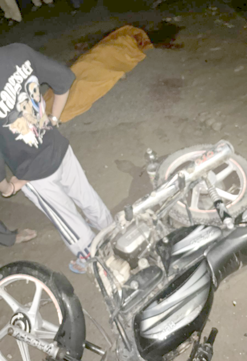 You are currently viewing ਗੜ੍ਹਦੀਵਾਲਾ ਇਲਾਕੇ ‘ਚ ਵਾਪਰੇ ਸੜਕ ਹਾਦਸੇ ਵਿਚ ਇੱਕ ਨੌਜਵਾਨ ਦੀ ਮੌ +ਤ,ਦੋ ਗੰਭੀਰ ਜ+ਖਮੀ