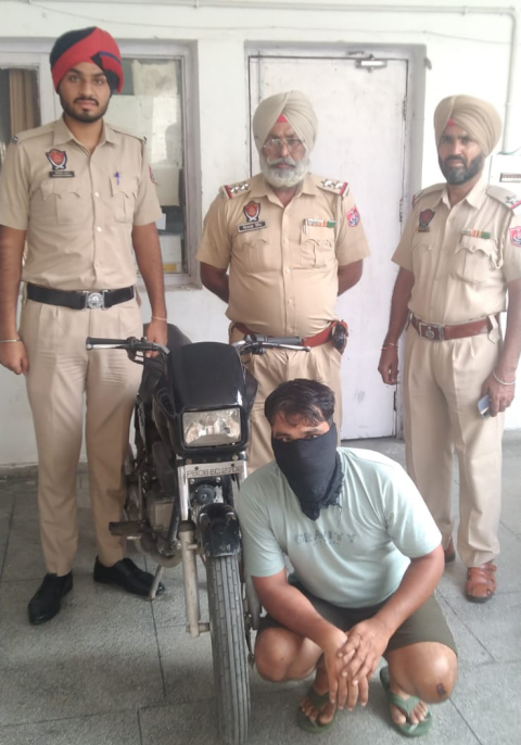 You are currently viewing ਚੋਰੀ ਸ਼ੁਦਾ ਮੋਟਰਸਾਈਕਲ ਸਮੇਤ ਇਕ ਨੌਜਵਾਨ ਕਾਬੂ 