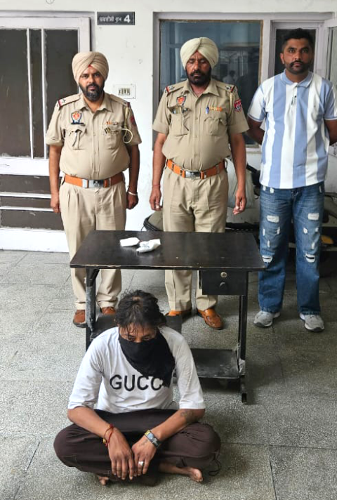 You are currently viewing ਫਗਵਾੜਾ ਪੁਲਿਸ ਨੇ ਸਪੈਸ਼ਲ ਚੈਕਿੰਗ ਦੌਰਾਨ ਇੱਕ ਨਸ਼ਾ ਤਸਕਰ ਕੀਤਾ ਕਾਬੂ