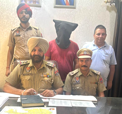 You are currently viewing 110 ਖੁੱਲੀਆਂ ਨਸ਼ੀਲੀਆਂ ਗੋਲੀਆਂ ਸਮੇਤ ਇੱਕ ਵਿਅਕਤੀ ਆਇਆ ਪੁਲਿਸ ਅੜਿੱਕੇ