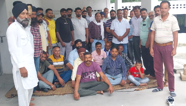 You are currently viewing ਜਲ ਸਪਲਾਈ ਤੇ ਸੈਨੀਟੇਸ਼ਨ ਇਨਲਿਸਟਮੈਂਟ ਕੰਟਰੈਕਟ ਵਰਕਰ ਕਮੇਟੀ ਪੰਜਾਬ ਦੀ ਹੋਈ ਅਹਿਮ ਮੀਟਿੰਗ