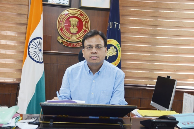 You are currently viewing ਨਾਮਜ਼ਦਗੀਆਂ ਦੇ ਆਖਰੀ ਦਿਨ 1589 ਸਰਪੰਚਾਂ ਅਤੇ 5318 ਪੰਚਾਂ ਨੇ ਭਰੇ ਫਾਰਮ