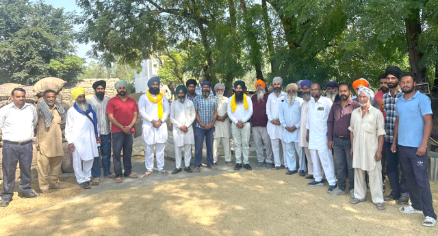 You are currently viewing ਦੋਆਬਾ ਕਿਸਾਨ ਕਮੇਟੀ ਪੰਜਾਬ ਵੱਲੋਂ ਸੰਯੁਕਤ ਮੋਰਚੇ ਦੀ ਕਾਲ ਤੇ ਪੂਰੇ ਪੰਜਾਬ ਵਿੱਚ ਲਗਾਏ ਜਾਣਗੇ ਧਰਨੇ : ਜੰਗਵੀਰ ਸਿੰਘ ਚੌਹਾਨ,ਸਮਰਾ