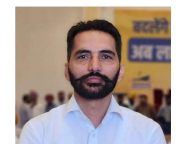 You are currently viewing ਗੜ੍ਹਦੀਵਾਲਾ ਵਿਖੇ ਮੇਲਾ ਦੁਸ਼ਹਿਰਾ ਤੇ ਅੱਜ  ਪੰਜਾਬੀ ਗਾਇਕ ਗੁਣਤਾਜ ਦੰਦੀਵਾਲ ਲੋਕਾ ਦਾ ਕਰਣਗੇ ਮਨੋਰੰਜਨ : ਚੌਧਰੀ ਰਾਜਾ