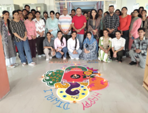 Read more about the article KMS ਕਾਲਜ ਵਿਖੇ ਦੀਵਾਲੀ ਦੇ ਮੌਕੇ ਤੇ ਰੰਗੋਲੀ ਪ੍ਰਤੀਯੋਗਿਤਾ ਕਰਵਾਈ ਗਈ – ਪ੍ਰਿੰਸੀਪਲ ਡਾ.ਸ਼ਬਨਮ ਕੌਰ