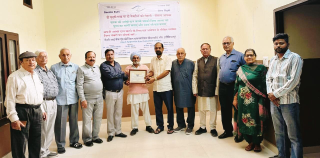 You are currently viewing ਗੁਰਵੇਦ ਸਿੰਘ ਸਰੀਰ ਦਾਨ ਸਹੁੰ ਪੰਤਰ ਭਰਕੇ ਸਮਾਜ ਦੇ ਲਈ ਬਣੇ ਪ੍ਰੇਰਣਾ ਸਰੋਤ : ਸੰਜੀਵ ਅਰੋੜਾ