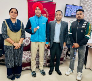 You are currently viewing ਰਵਜੀਰ ਸਿੰਘ ਨੇ ਅੰਤਰ ਜਿਲ੍ਹਾ ਅਥਲੈਟਿਕਸ ਖੇਡਾਂ ਚੋਂ ਮਾਰੀ ਬਾਜ਼ੀ