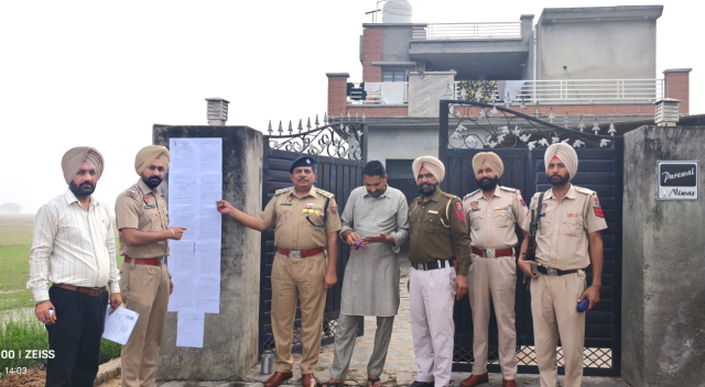 You are currently viewing ਪੁਲਿਸ ਵਲੋਂ ਡਰੱਗ ਸਮੱਗਲਰਾਂ ਦੇ ਖਿਲਾਫ਼ ਵੱਡੀ ਕਾਰਵਾਈ