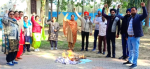 Read more about the article ਪੁਰਾਣੀ ਪੈਨਸ਼ਨ ਬਹਾਲੀ ਸੰਘਰਸ਼ ਕਮੇਟੀ ਵੱਲੋਂ ਨੋਟੀਫਿਕੇਸ਼ਨ ਦੀਆਂ ਕਾਪੀਆਂ ਫੂਕੀਆਂ