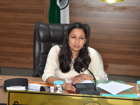 You are currently viewing ਡਿਪਟੀ ਕਮਿਸ਼ਨਰ ਵੱਲੋਂ ਸਾਰੇ ਖਾਦ ਡੀਲਰਾਂ ਨੂੰ ਹੁਕਮ … ਪੜ੍ਹੋ ਵੇਰਵਾ*