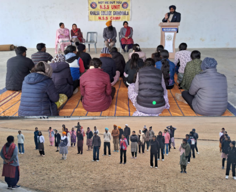 You are currently viewing NSS ਯੂਨਿਟ ਵੱਲੋਂ 7 ਰੋਜ਼ਾ ਐੱਨ.ਐੱਸ.ਐੱਸ ਕੈਂਪ ਦੀ ਸ਼ੁਰੂਆਤ