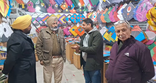 You are currently viewing बटाला पुलिस शहर में चाइना डोर की बिक्री को रोकने में पूरी तरह से रही नाकाम : दिनेश खोसला