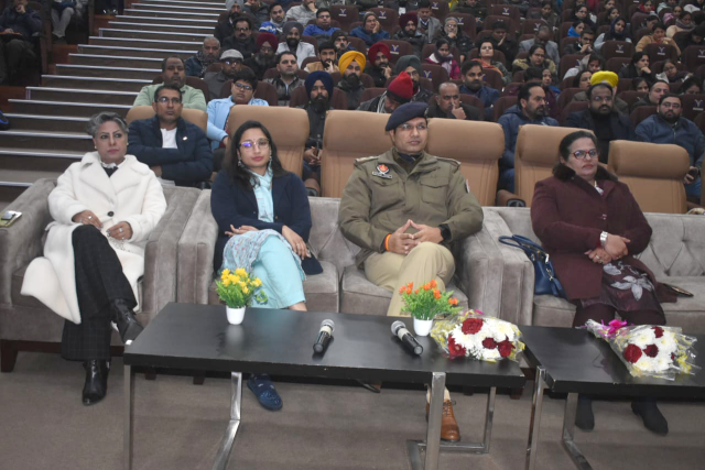 You are currently viewing सिविल व पुलिस प्रशासन की ओर से नशा जागरूकता सेमिनार का आयोजन