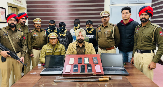 Read more about the article ਕਮਿਸ਼ਨਰੇਟ ਪੁਲਿਸ ਨੇ ਚੋਰਾਂ ਦੇ ਗਿਰੋਹ ਦਾ ਪਰਦਾਫਾਸ਼ ਕੀਤਾ