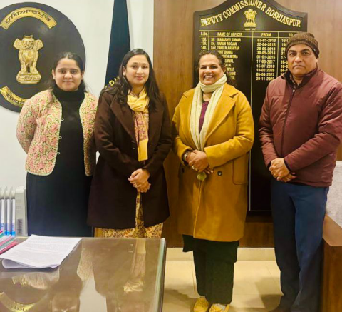 You are currently viewing ਗਰੀਨ ਸਕੂਲ ਪ੍ਰੋਗਰਾਮ ਤਹਿਤ ਦੇਸ਼ ਭਰ ’ਚ ਹੁਸ਼ਿਆਰਪੁਰ ਬਣਿਆ ’ਬੈਸਟ ਗਰੀਨ ਡਿਸਟ੍ਰਿਕਟ’