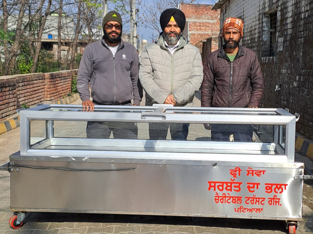 You are currently viewing ਡਾ. ਉਬਰਾਏ ਵੱਲੋਂ ਮਨੁੱਖਤਾ ਨੂੰ ਬਚਾਉਣ ਲਈ ਕੀਤੇ ਜਾ ਰਹੇ ਨੇਕ ਕਾਰਜ ਜਾਰੀ