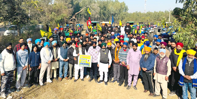 Read more about the article ਦੋਆਬਾ ਕਿਸਾਨ ਕਮੇਟੀ ਪੰਜਾਬ ਵੱਲੋਂ ਗੜਦੀਵਾਲਾ ਵਿੱਚ ਕੱਢੀ ਗਈ ਟਰੈਕਟਰ ਰੈਲੀ ਨੂੰ ਮਿਲਿਆ ਭਰਵਾਂ ਹੁੰਗਾਰਾ : ਸਮਰਾ,ਮਿਰਜਾਪੁਰ