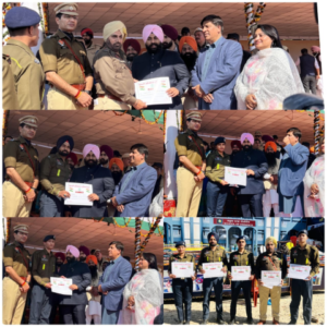 Read more about the article ਗਣਤੰਤਰਤਾ ਦਿਵਸ ਤੇ ਸੜਕ ਸੁਰੱਖਿਆ ਫੋਰਸ ਦੇ ਪੰਜ ਕਰਮਚਾਰੀ ਸਨਮਾਨਿਤ