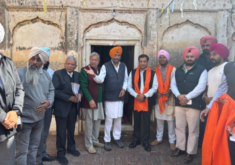 You are currently viewing ਡੀਸੀ ਵਲੋਂ ਕਿਸ਼ਨਕੋਟ, ਪਿੰਡ ਰੰਗੜ ਨੰਗਲ ਤੇ ਬਟਾਲਾ ਦੀਆਂ ਇਤਿਹਾਸਕ ਥਾਵਾਂ ਦਾ ਕੀਤਾ ਗਿਆ ਦੌਰਾ