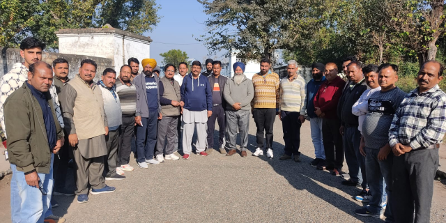 Read more about the article ਸਰਕਾਰ ਵੱਲੋਂ ਤਨਖਾਹ ਕਮਿਸ਼ਨ ਦੇ ਬਕਾਏ 42 ਮਹੀਨਿਆਂ ਵਿੱਚ ਕਿਸ਼ਤਾਂ ਵਿੱਚ ਦੇਣ ਦੇ ਫੈਸਲੇ ਕਾਰਨ ਕਰਮਚਾਰੀ ਪੈਨਸ਼ਨਰਾਂ ਵਿੱਚ ਭਾਰੀ ਰੋਸ