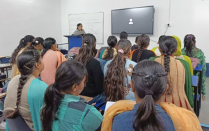 Read more about the article ਖੋਜ ਕਾਰਜ ਪ੍ਰਣਾਲੀ ਦੀ ਸਿੱਖਿਆ ਸੰਬੰਧੀ ਇਤਿਹਾਸ ਵਿਭਾਗ ਦੁਆਰਾ ਸੈਮੀਨਾਰ ਕਰਵਾਇਆ