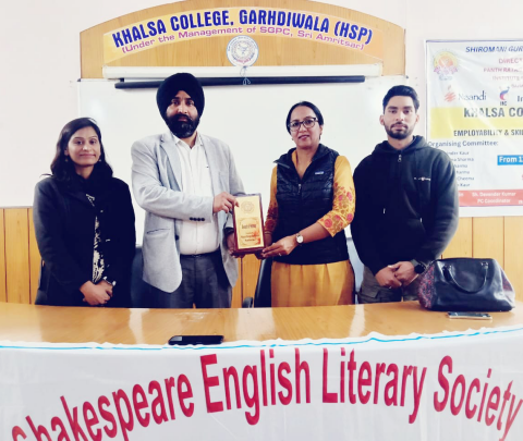 Read more about the article ‘ਅਧਿਐਨ ਵਿਧੀਆਂ : ਨਵੇਂ ਰੁਝਾਨ’ ‘ਤੇ ਰਾਸ਼ਟਰੀ ਸੈਮੀਨਾਰ ਕਰਵਾਇਆ